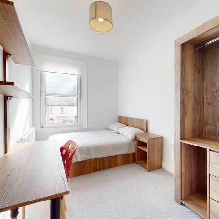 Carholme Road, - Bed, LN1 - Photo 1