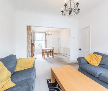 3 bedroom terraced house to rent - Photo 2