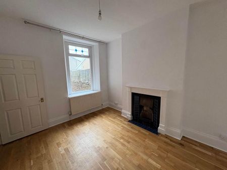 4 bedroom house to rent - Photo 2