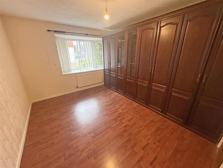 3 bedroom detached bungalow to rent - Photo 4