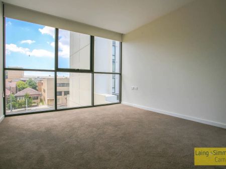 “Luxury 2 Bedroom Apartment” - Photo 3