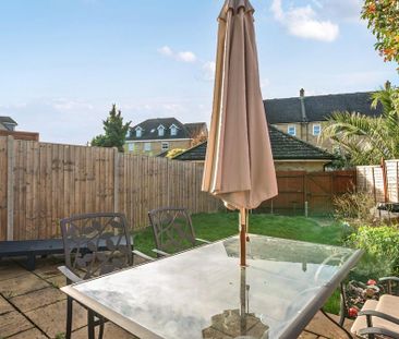 3 bedroom semi-detached house to rent - Photo 3