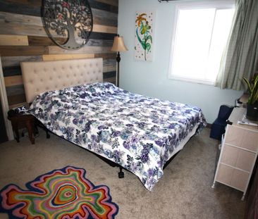 For Lease - 7 Leaf Street, Kawartha Lakes, Ontario - Photo 5