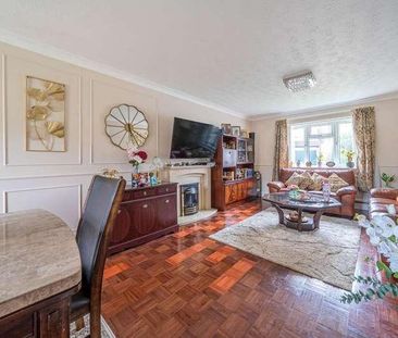 Maidenhead, Berkshire, SL6 - Photo 1