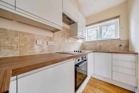 1 bedroom maisonette to rent - Photo 3