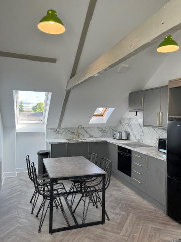 3 bedroom apartment to rent - Photo 5