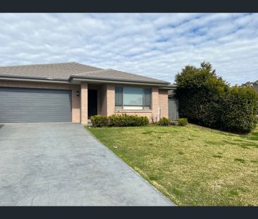 13 Wagtail Close, Tamworth, NSW 2340 - Photo 3