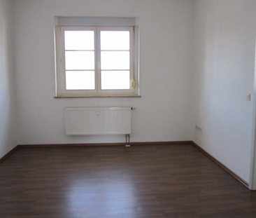 ab 1.3.26: praktische 3-Zi-Whg im 3. OG m. Balkon - Photo 2