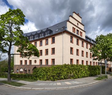 Denkmalgeschütztes Objekt mit Fußbodenheizung und Parkett - Photo 4