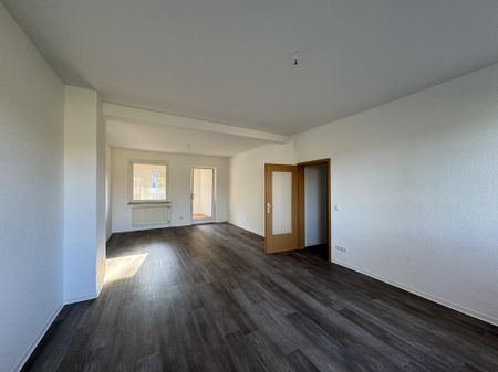 Ihr neues Zuhause: Gemütliche 2-Raum-Wohnung mit Balkon! - Photo 2