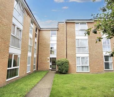 Cranston Close, Ickenham, UB10 - Photo 6