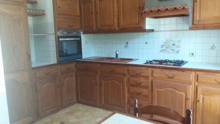 Location Appartement 2 pièces 55m² TOURRETTE LEVENS 06690 - Photo 4