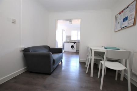 Linley Close, Bath - Photo 2