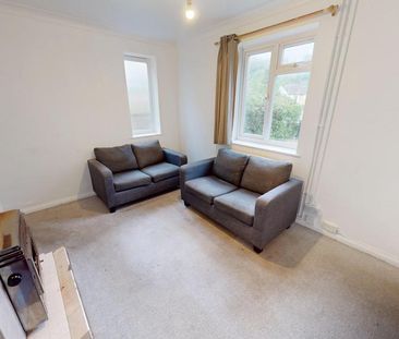 5 bedroom semi-detached house to rent - Photo 5