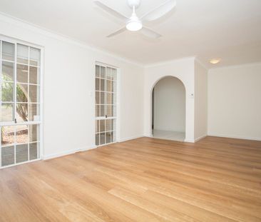 Spacious family home in Greenwood - Photo 2