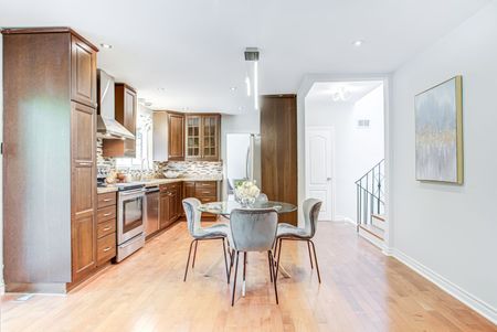 For Lease - 18 Arran Crescent Unit# Main Unit, Toronto, Ontario - Photo 2