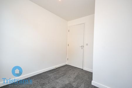 2 bed Apartment for Rent - Photo 2