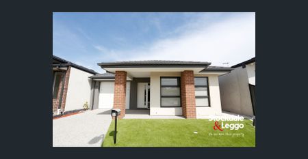 Stunning Three Bedroom Home - Photo 5