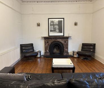 4 bedroom semi-detached house to rent - Photo 5