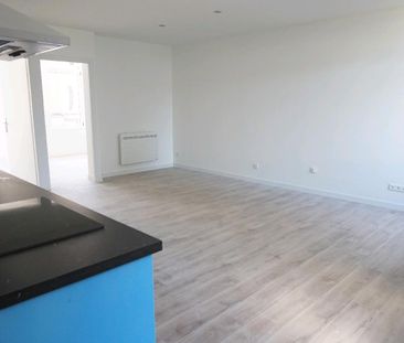 Location Appartement 3 pièces 53m² LILLE 59000 - Photo 1