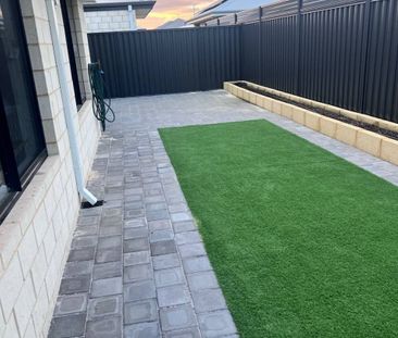 Modern Newly Built Family Home with Space, Style & Comfort — Availa... - Photo 1