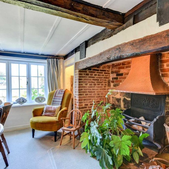 4 bedroom semi-detached house to rent - Photo 1