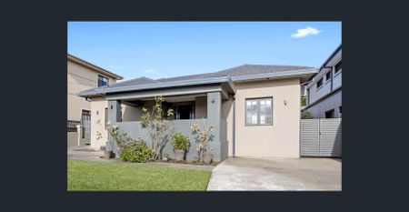 Magnificent Double Brick Family Home - Photo 3