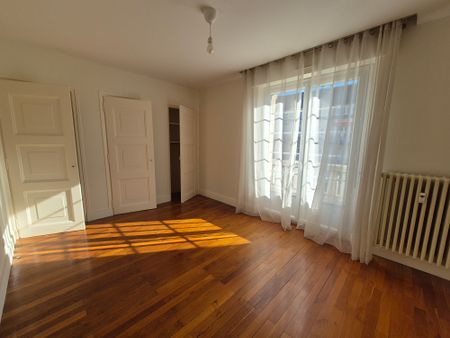 CHAMBERY CENTRE Beau T4 de 105 m² – ref 137 - Photo 4