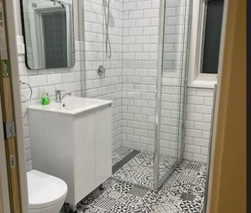 Fresh, Modern And In Fairy Meadow - Photo 2