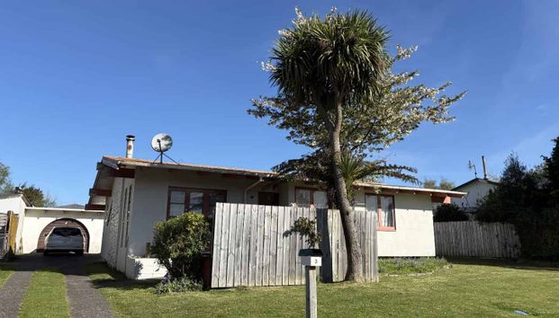 TURANGI - 3 BEDROOMS - Photo 1