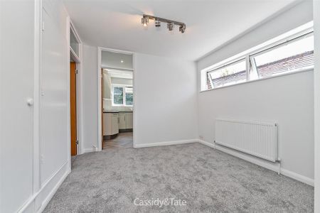 4 bedroom detached house to rent - Photo 5