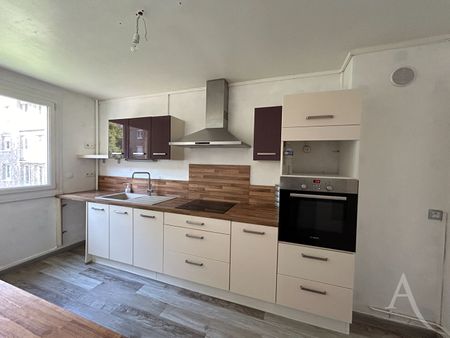 Location Appartement 3 pièces 75m² - Photo 4