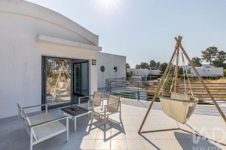 4 bedroom luxury House for rent in Quinta do Anjo, Distrito de Setúbal - Photo 2