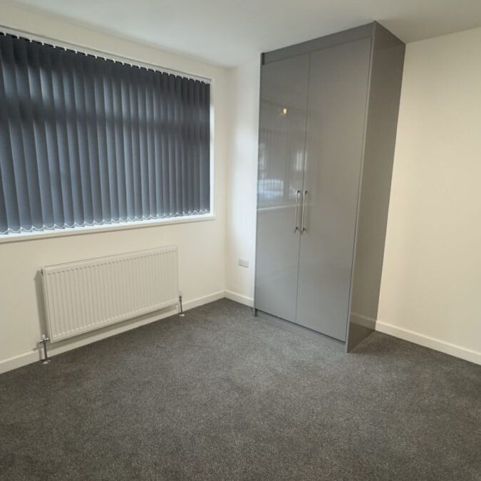 Adelaide Terrace, TW8, Brentford - Photo 1
