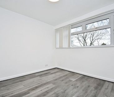 2 bedroom maisonette to rent - Photo 4