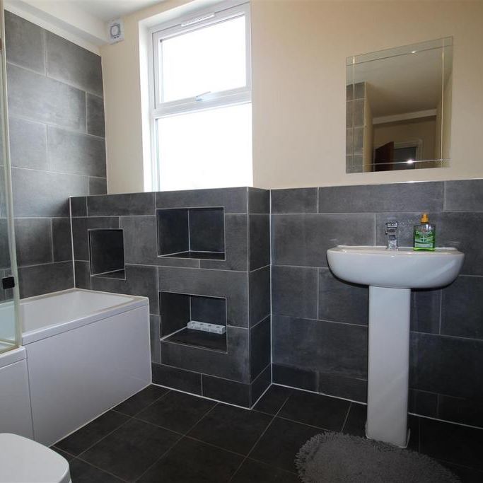 3 bedroom house share to rent - Photo 1