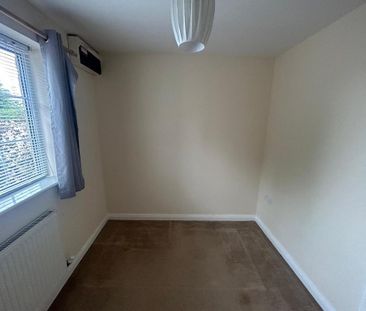 2 bedroom bungalow to rent - Photo 2