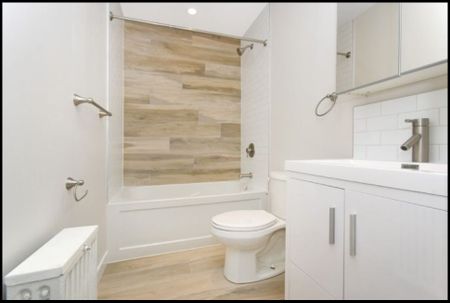 For Lease - 3411 Lake Shore Boulevard Unit# 4, Toronto, Ontario - Photo 5