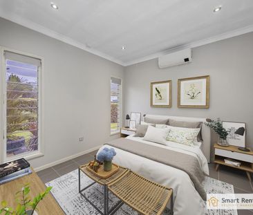 Spacious Corner Block Living! - Photo 4