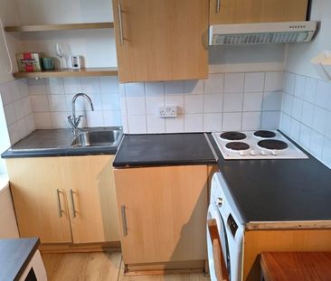 1 Bed Flat, Clapham Road, SW9 - Photo 6