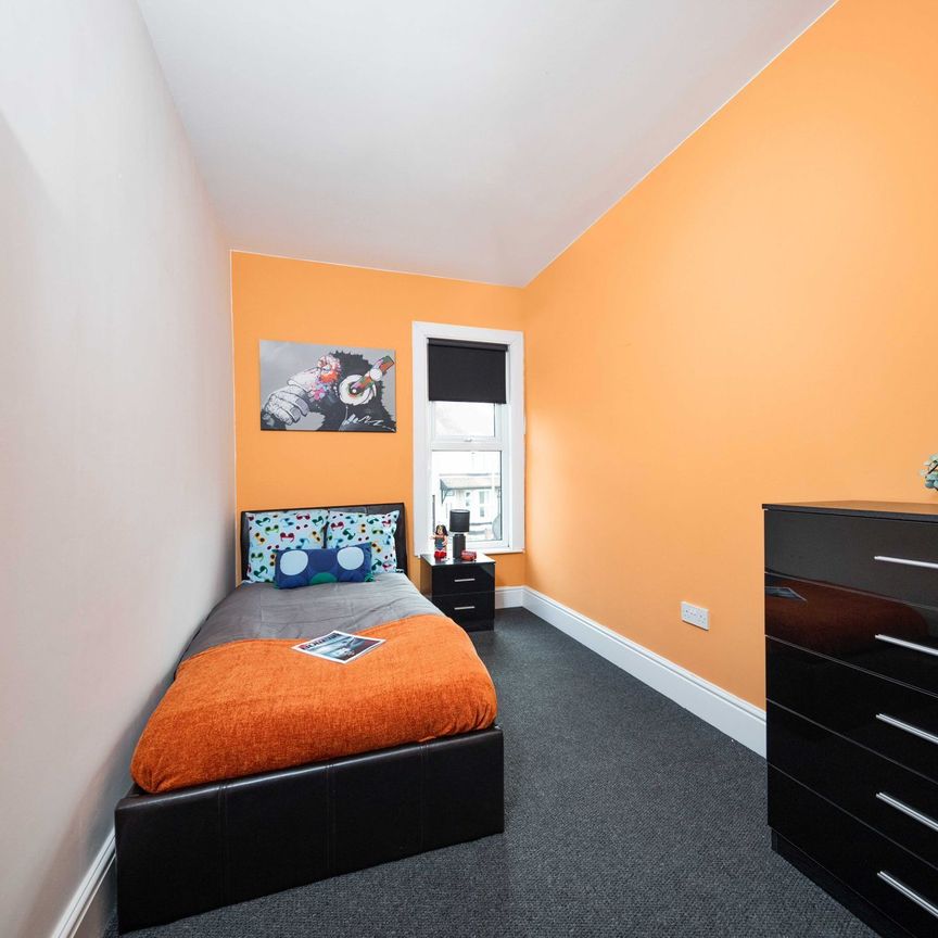 Church Road, Nuneaton, CV10 8LG - Photo 1