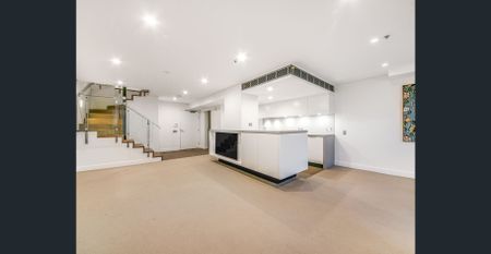 Stunning apartment with Harbour Bridge views - Photo 2