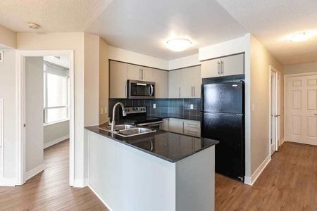 For Lease - 310 Burnhamthorpe Road Unit# 1913, Mississauga, Ontario - Photo 2
