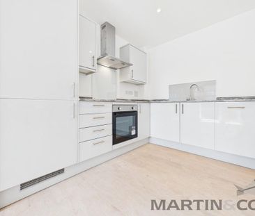 2 bedroom flat to rent - Photo 2