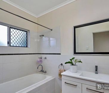 6 Tarcoola Street, Mount Sheridan - Photo 4