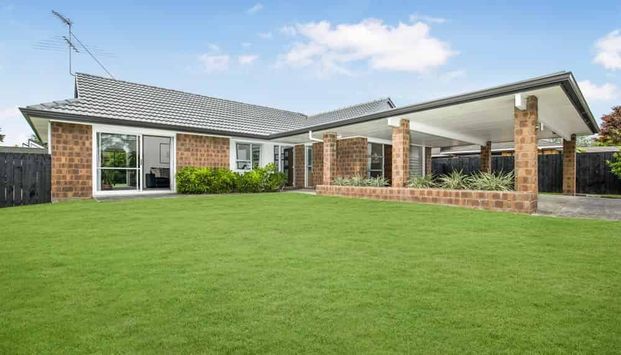 Fantastic Family Home - Photo 1