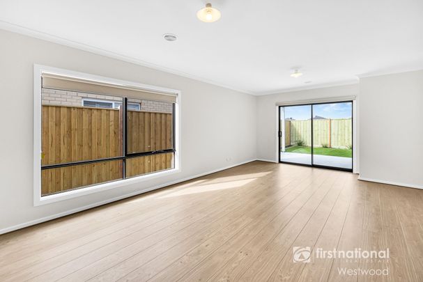 Brand New - Low Living Cost - Low Maintenance - Elite Schools!! - Photo 1