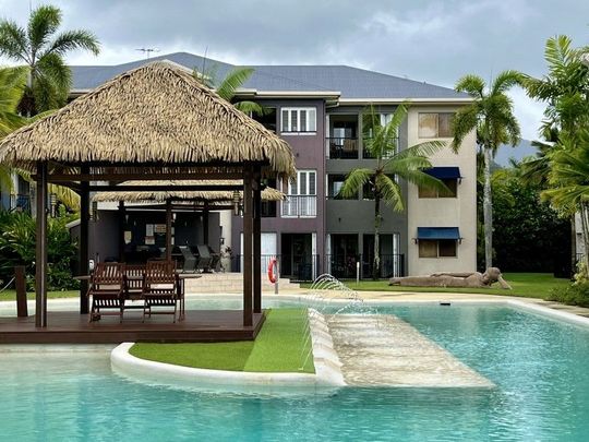 Furnished 2 Bed, 2 Bath Apartment in Resort-Style Complex - Photo 1