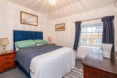 3 bed House To Let - Photo 5
