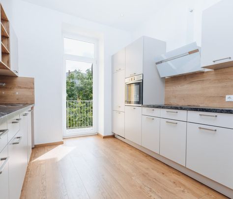 WOW I AB SOFORT I BAHNHOFSNÄHE I BALKON I WG-GEEIGNET I 1. STOCK MIT LIFT I HAUSTIERE WILLKOMMEN I LICHTDURCHFLUTET I DUSCHE & ECKBADEWANNE I PROJEKT WOHNEN I - Foto 1